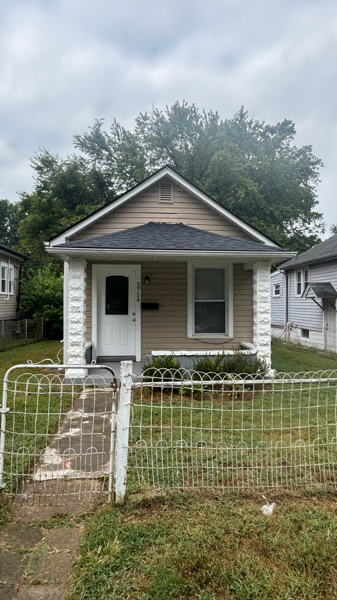 Property main image