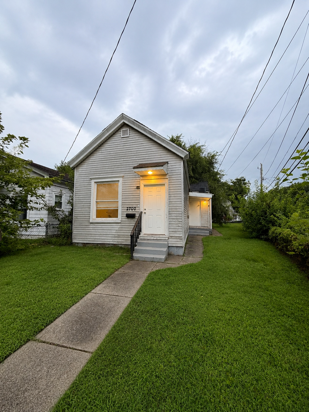 Property main image