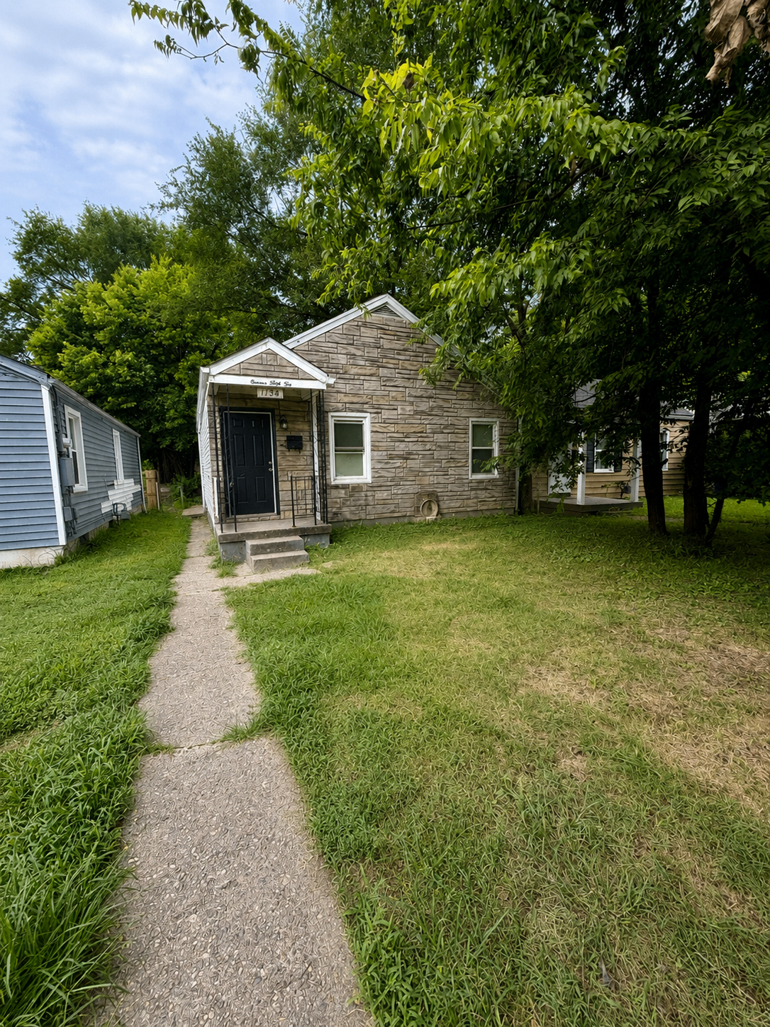 Property main image